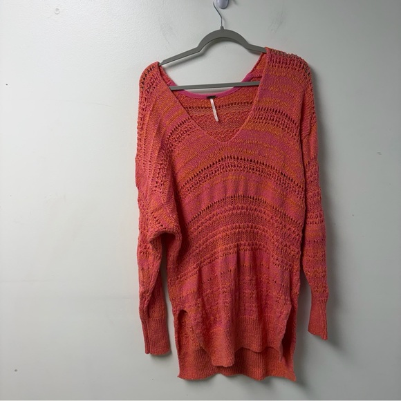 Free People Hot Tropics V Neck Pullover Sweater Pink Paloma Size Medium - Picture 3 of 6